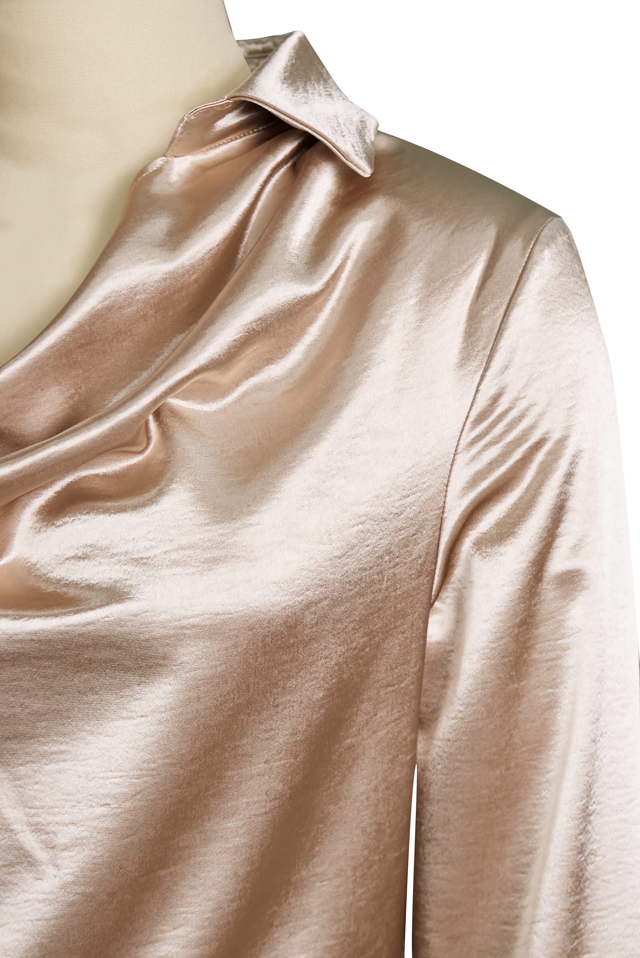 Elegant hvid satinbluse med draperet halsudskæring
