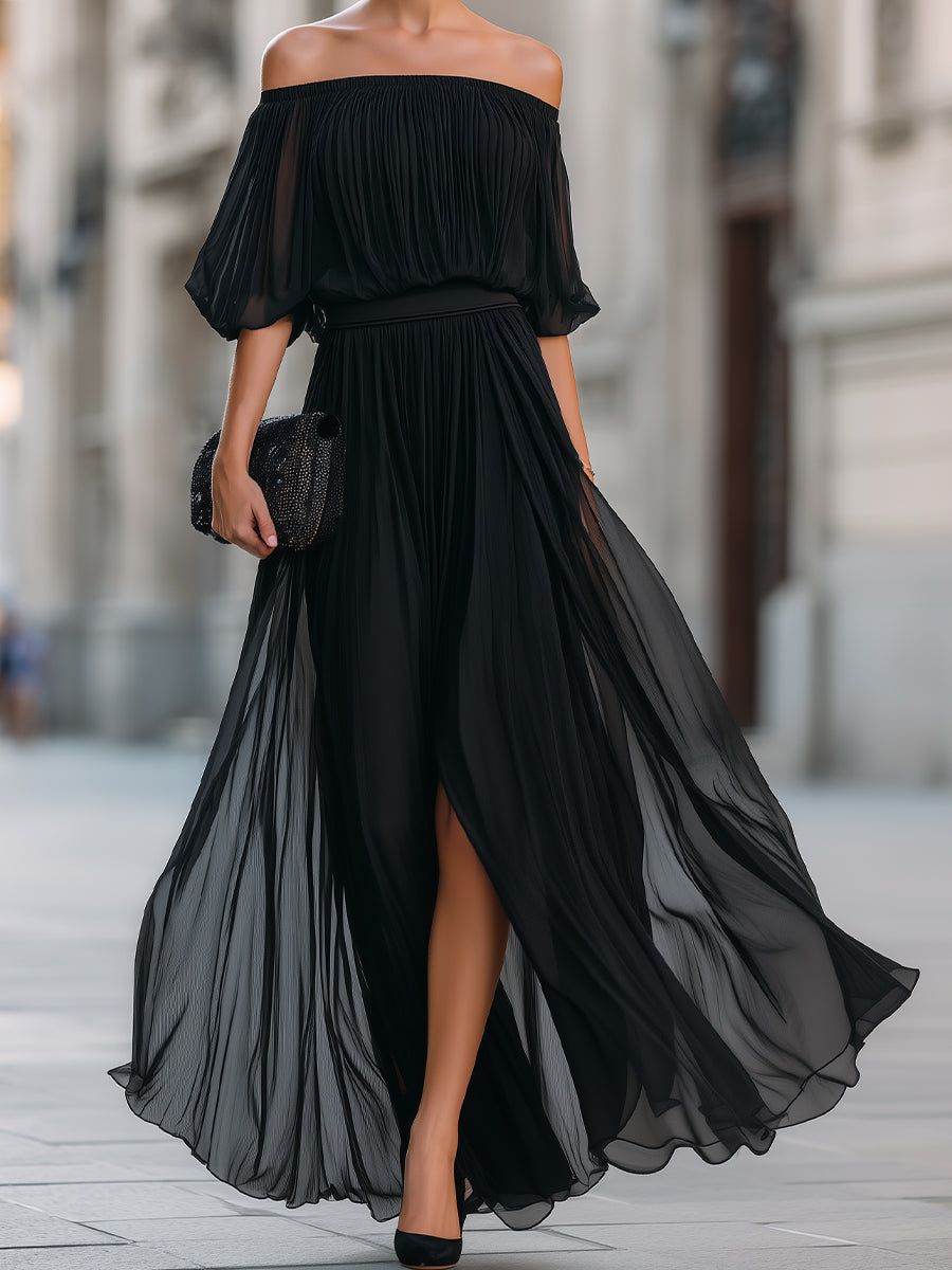 Plisseret maxikjole med off-the-shoulder i chiffon
