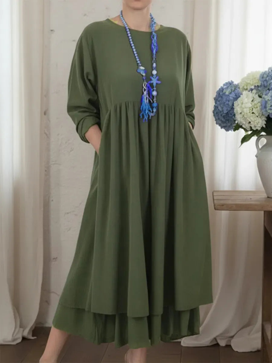 Astrid – Løs midi-kjole med lagdelt design