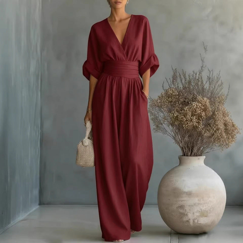 Novalie – Højtaljet jumpsuit med V-hals