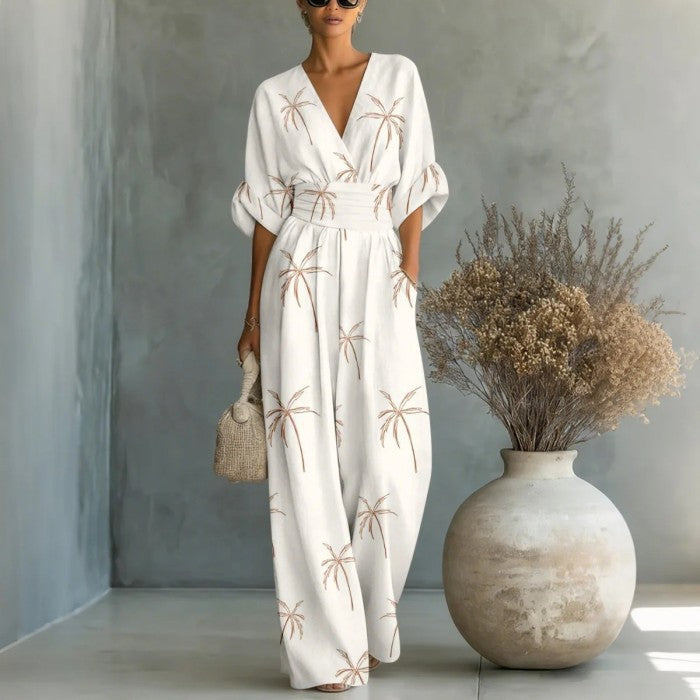 Novalie – Højtaljet jumpsuit med V-hals