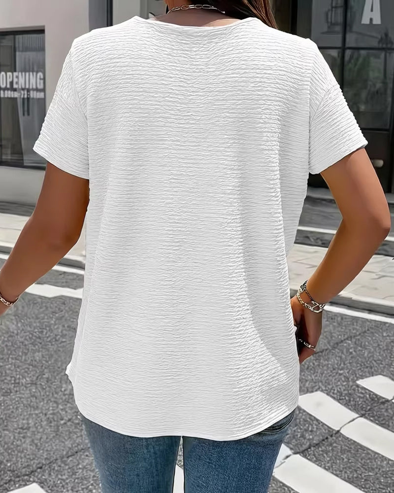 T-shirt med Peter Pan-krave med tre knapper