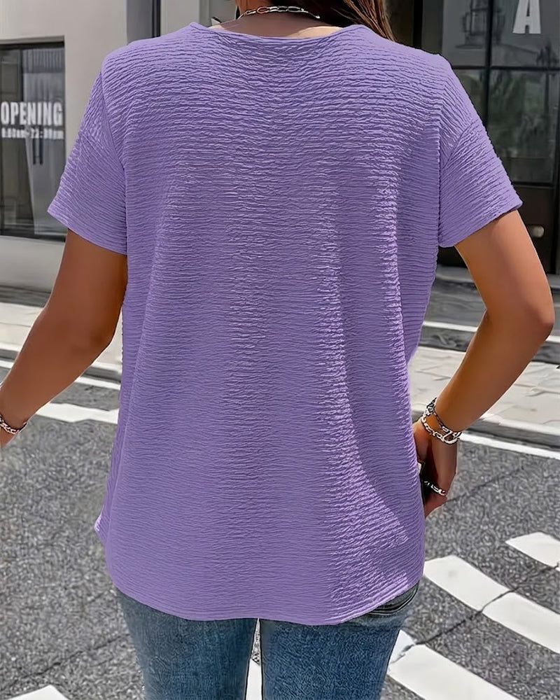 T-shirt med Peter Pan-krave med tre knapper