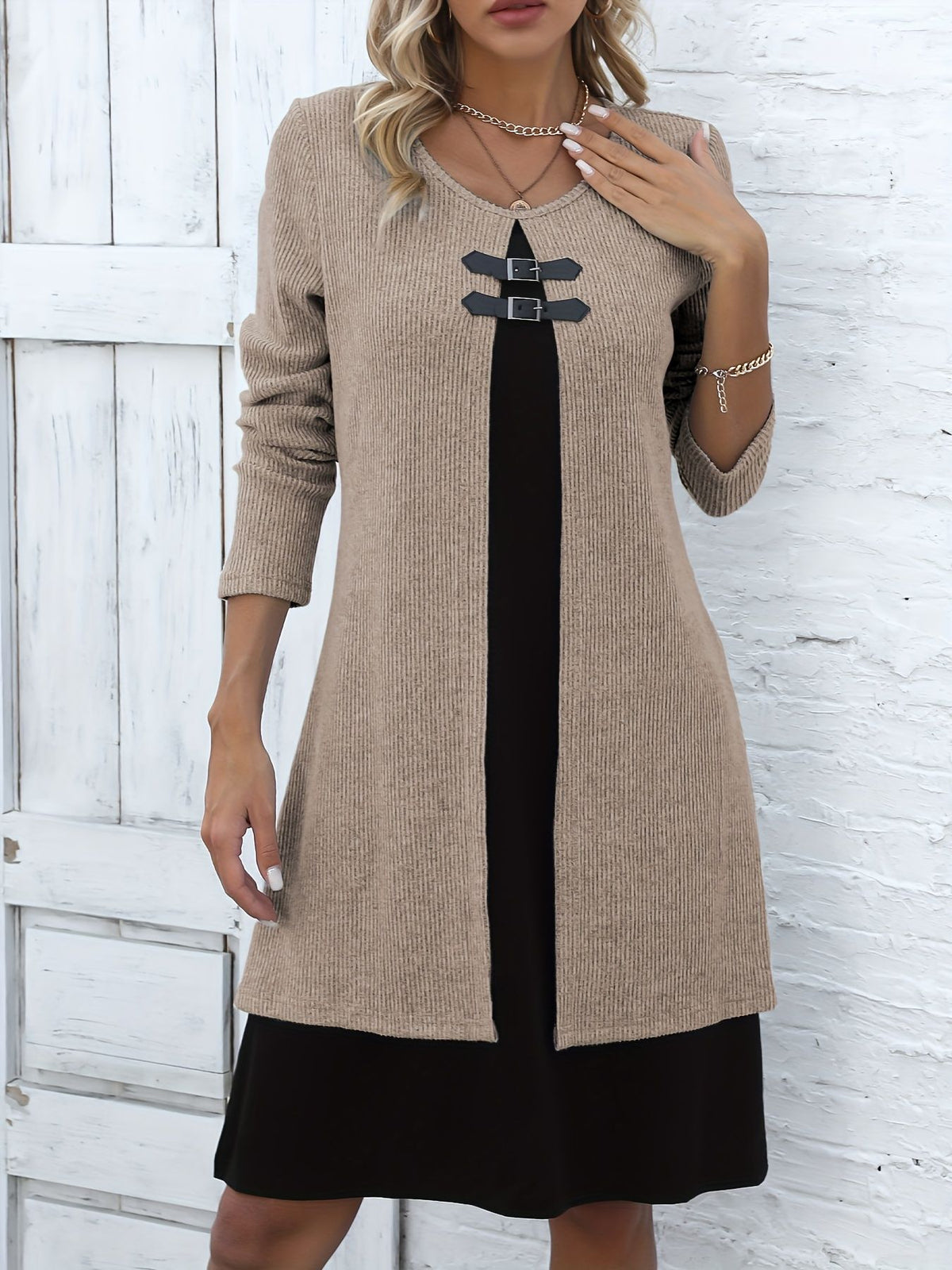 Amelia – A-linje kjole med lagdelt look