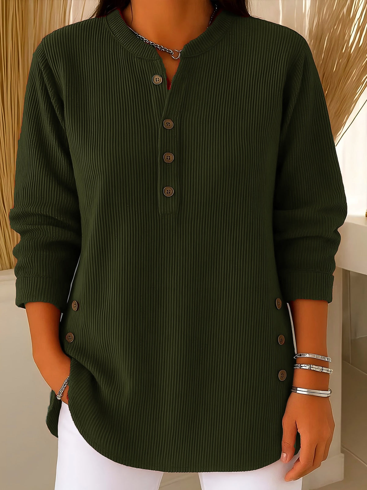 Maja – Ribbet bomuldsbluse med knapper