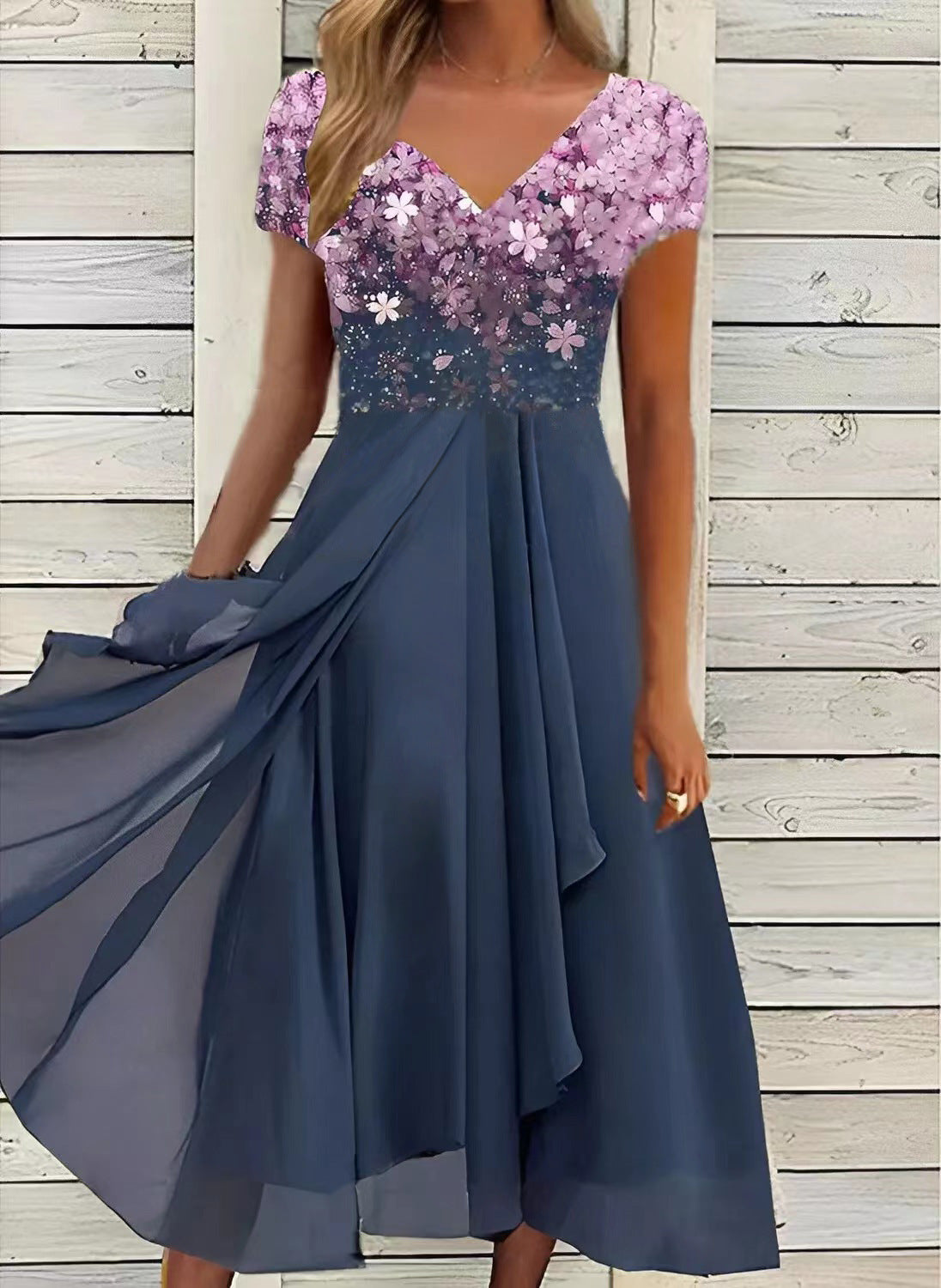 Elisandra™ | Elegant kjole med blondepatchwork